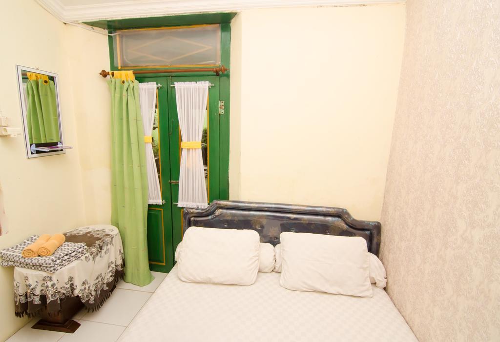 יוגיאקרטה Pendopo Andari Homestay מראה חיצוני תמונה