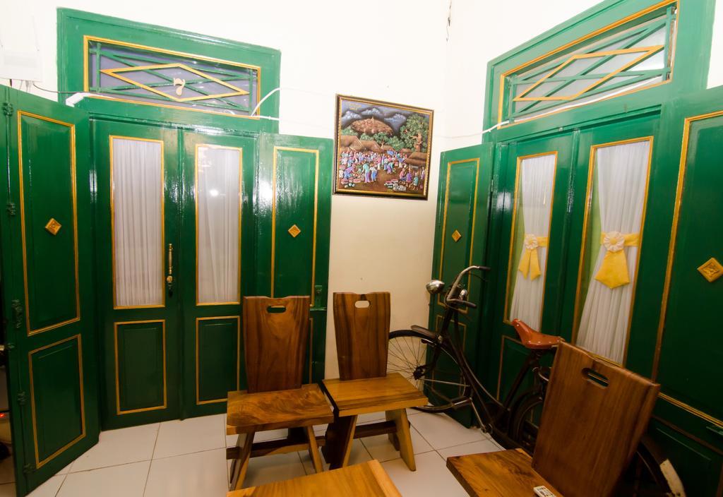 יוגיאקרטה Pendopo Andari Homestay מראה חיצוני תמונה